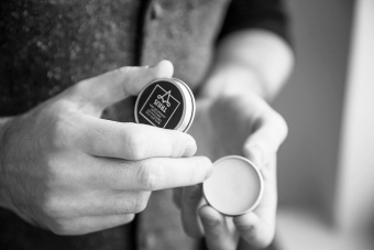 Воск для усов сверхсильной фиксации "Сибирский лес" voss