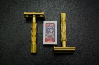 Сатинированный, позолоченный Т-образный станок Timor 1324sb