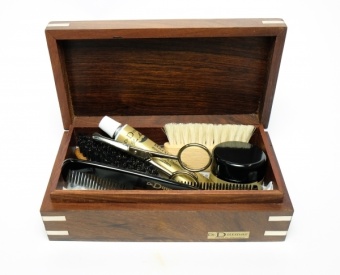 Набор для бороды и усов Dr.Dittmar в деревянном кейсе 7001