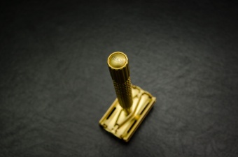 Сатинированный, позолоченный Т-образный станок Timor 1324sb