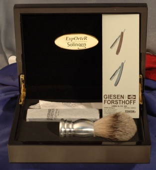 Бритвенный набор Zwie Katzen Titanium 5/8” 1100 