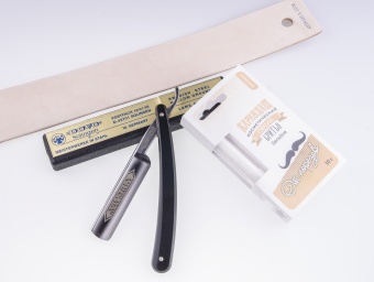 Подарочный набор с опасной бритвой Dovo D 100 