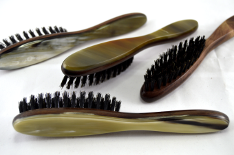 Щетка для бороды из рога и палисандра 7070