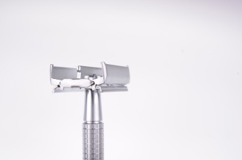 Сатинированный Т-образный станок Timor 1320sb