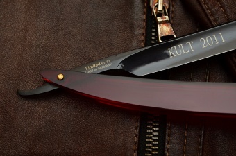 Опасная бритва Wacker Kult 4/8” 2011 акрил красн. 4/8" 