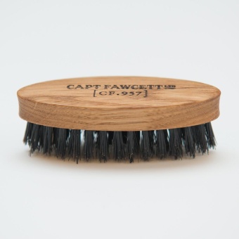 CAPTAIN FAWCETT Щетка для усов CF355