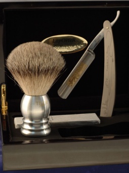 Бритвенный набор Zwie Katzen Titanium 5/8” 1100 