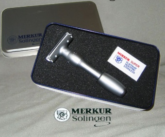 Сатинированный Т-образный станок Merkur Vision 2000 002 